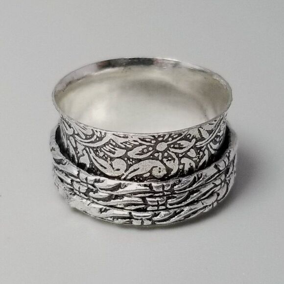 Vintage Floral Print Spinner Ring, Wide Silver Tone Size 9 Band, Wide Stacking - Picture 1 of 9